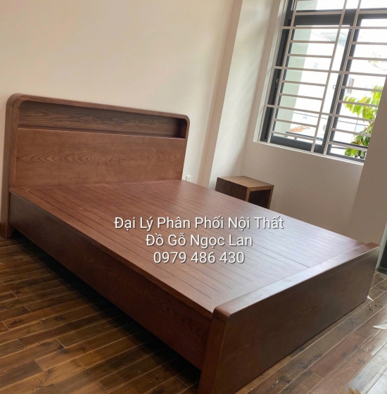 Giường Ngủ Gỗ Sồi Màu Óc Chó Kết hợp Kệ Đầu giường 2 Ngăn Kéo