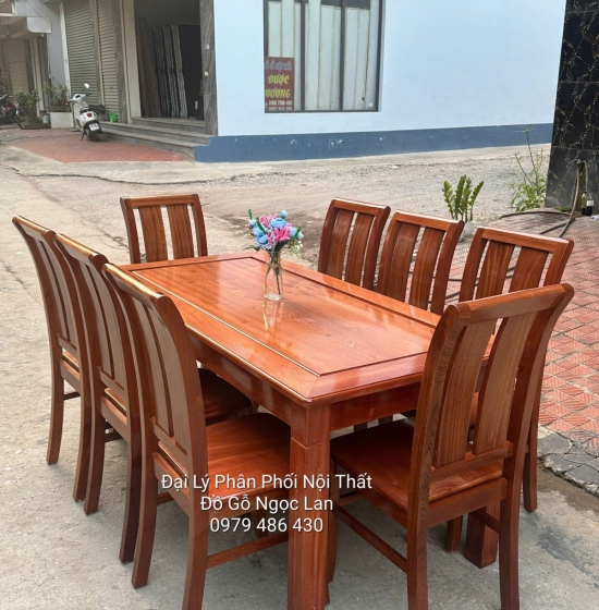 Bàn Ăn Gỗ Xoan Đào Mặt Liền 8 Ghế 2 Lá 