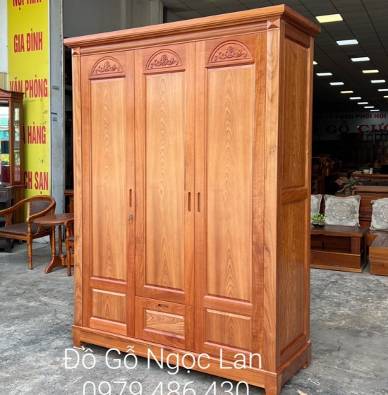 Tủ quần áo 3 cánh gỗ xoan đào mẫu đai hoa ,hiện đại T XD 15