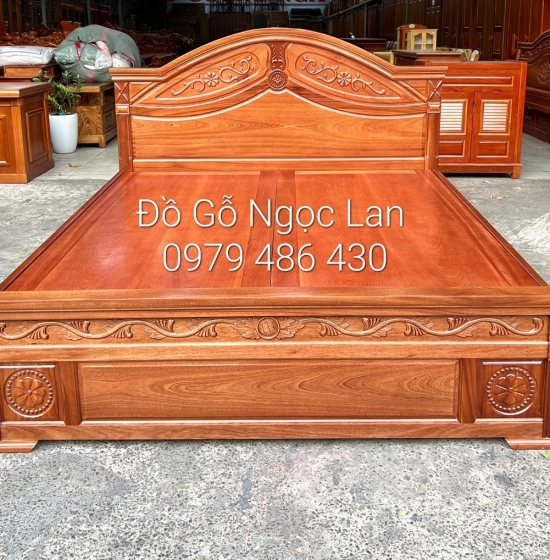 Giường ngủ gỗ xoan đào vạt phản liền - mẫu hoa lá tây 