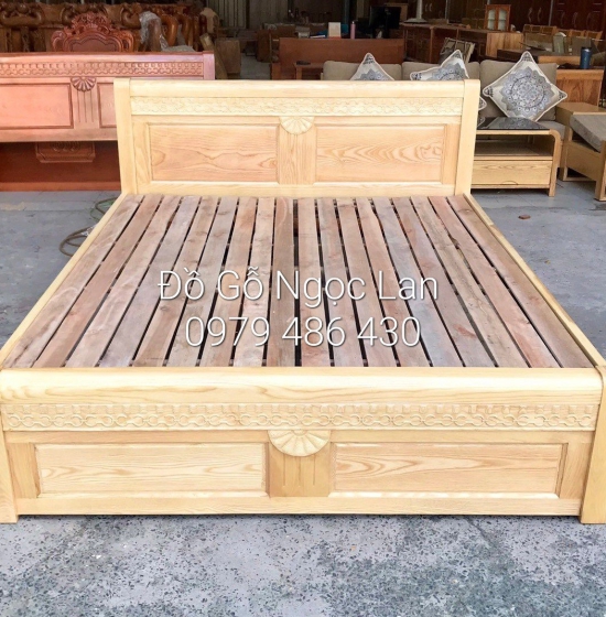 Giường ngủ gỗ sồi nga mẫu quạt - vạt lan giá rẻ  