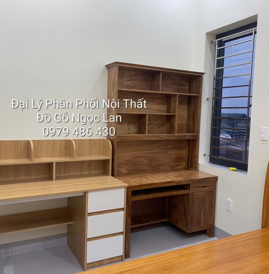 Bàn Học Sinh Gỗ Công Nghiệp Chân Sắt Giá Rẻ Kèm Kệ Sách 