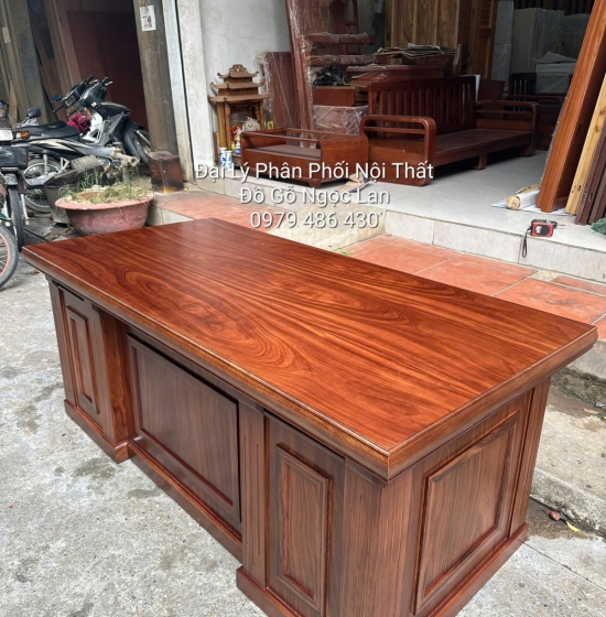 Bàn Làm Việc Giám Đốc Gỗ Hương Xám Màu Óc Chó Cao Cấp 1m87